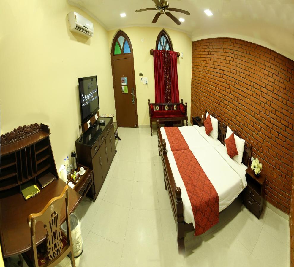 Aalankrita Resort & Convention Secundurabad Buitenkant foto